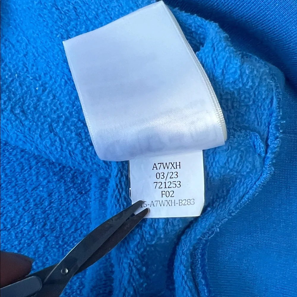 Northface crewneck sweatshirt‎ blue